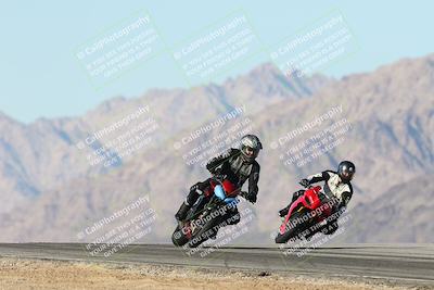 media/Dec-01-2025-Moto Forza (Mon) [[2daa91e15f]]/3-Beginner Group/Session 4 Turn 9/